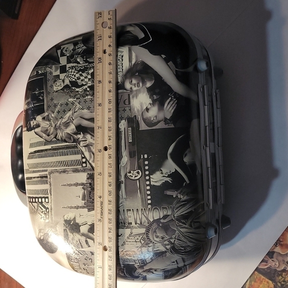 Women's Vintage Makeup Case - Picture 10 of 12